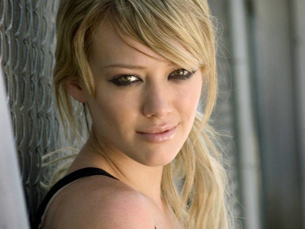 Hilary_Duff_-_Beat_Of_Heart