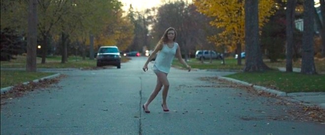 it-follows-2014-high-heels-beginning