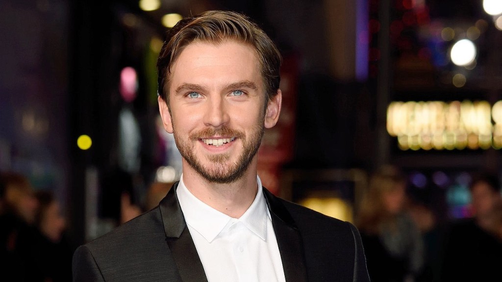 Dan-Stevens-_glamour_2feb15_getty_b